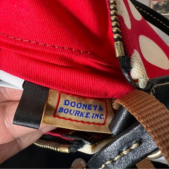 Dooney & Bourke Disney Resort Minnie Mouse Crossbody sold out! Rocks the Dots! - Picture 13 of 17